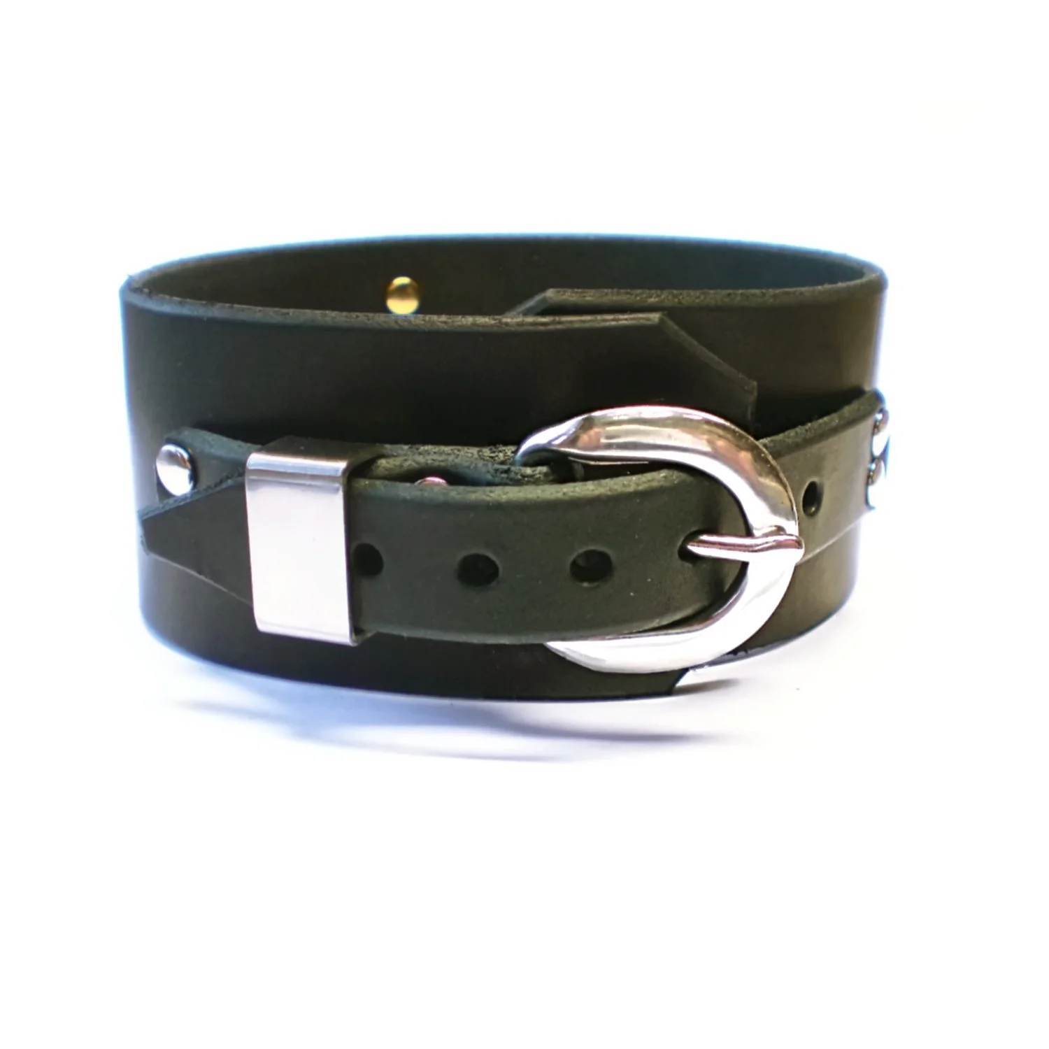 stainless steel buckle on tall bondage collar