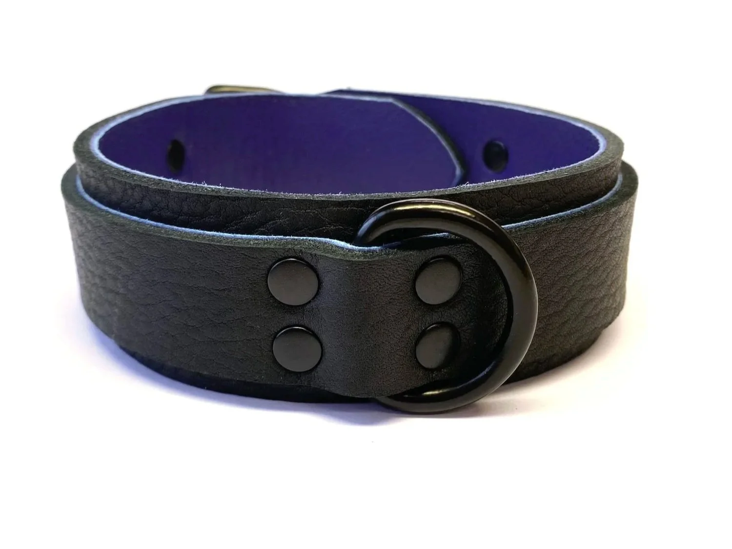 Bullhide Leather Bondage Collar lined in purple lambskin with 1in Black D-ring
