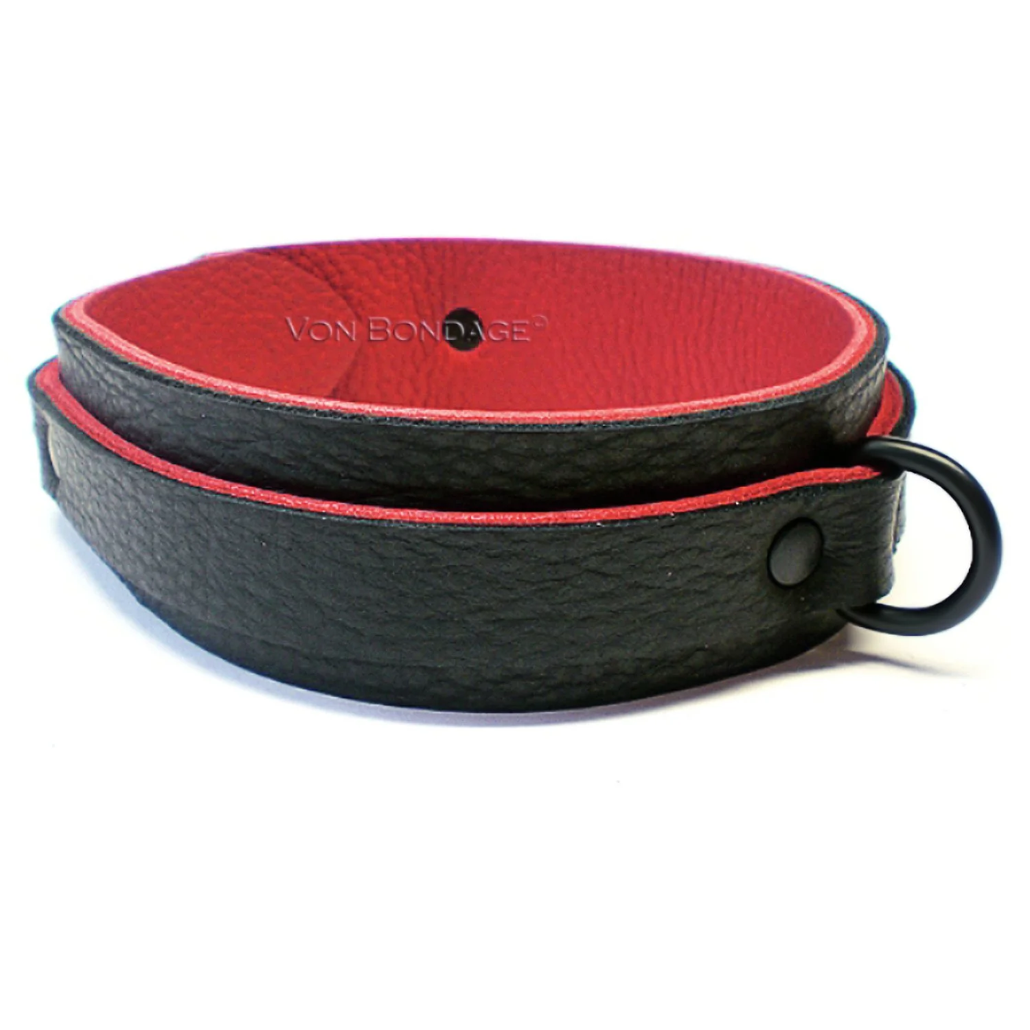 1.5 Black Bison Red Leather slave Collar with black dee ring.jpg