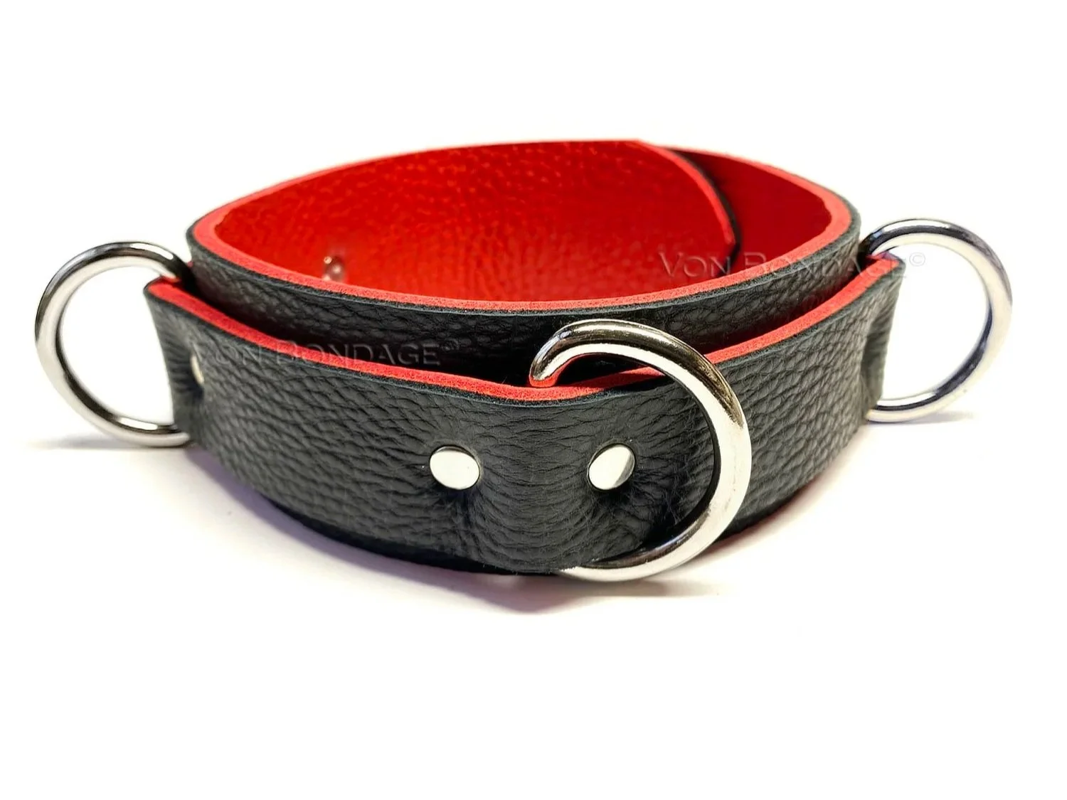 Heavy duty S&M collar with 3 large d rings in bison and bullhide leather