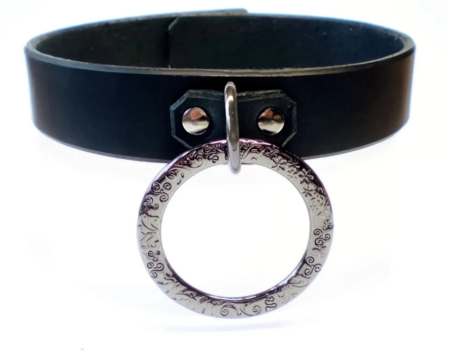 Black Latigo Collar with Engraved Gunmetal O-ring