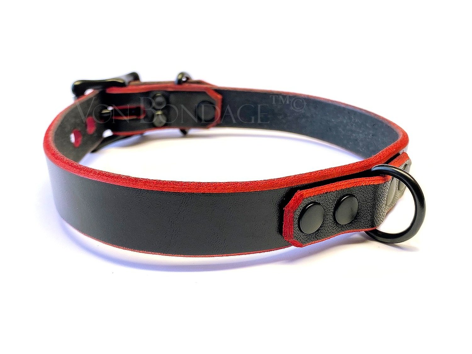 Lockable Leather Collar in Leather with Red Edges with 5/8 Black D-Ring