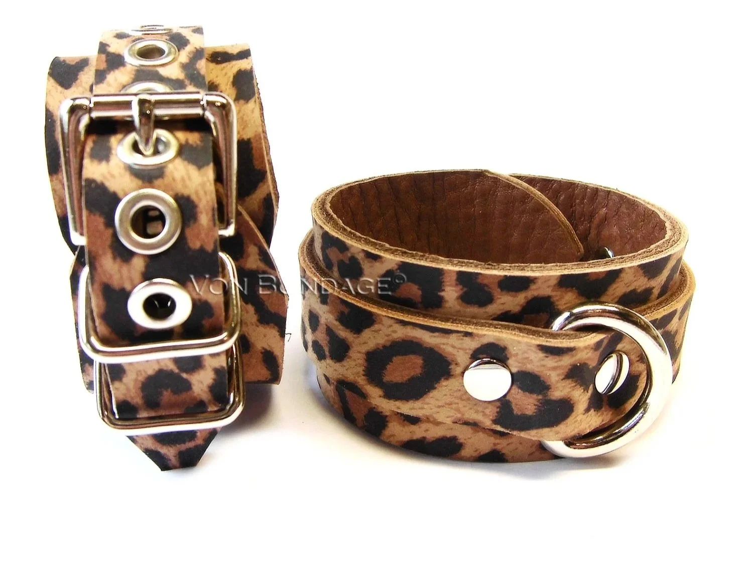 1.5+Leopard+Print+Leather+Lockable+Restraints+with+Small+Dee+Rings.jpg