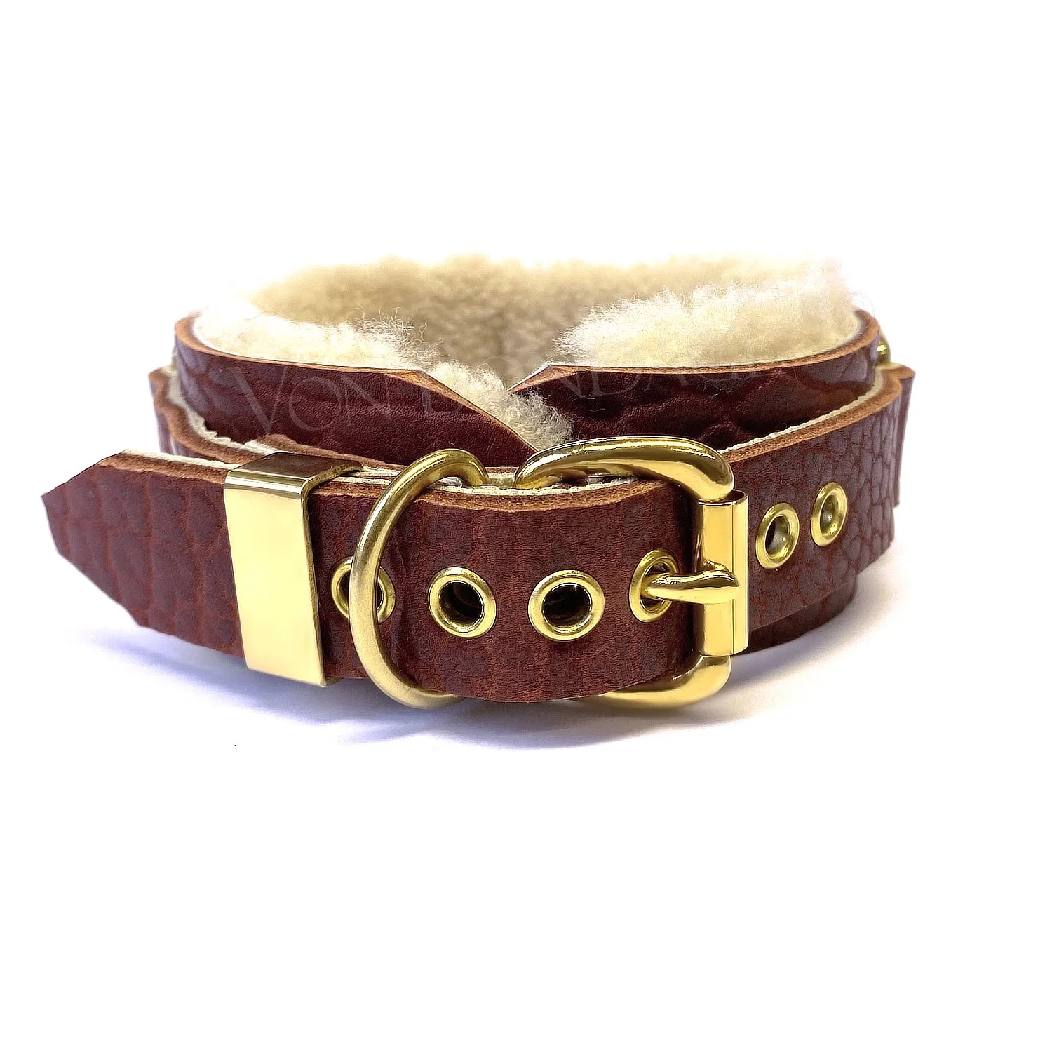 1.75z Standard Buckle Brass Brown Cream Sheep.jpg