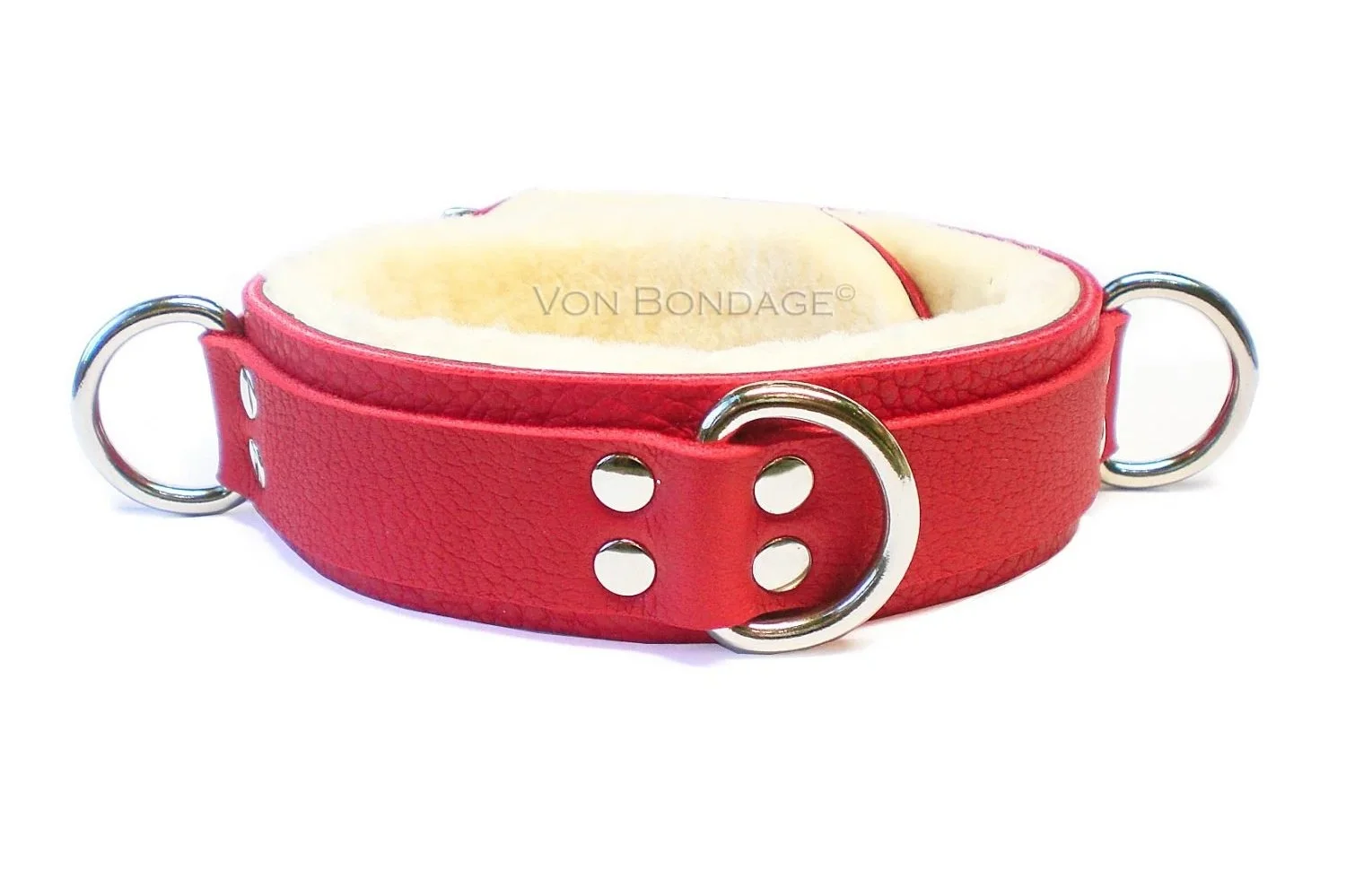 red 3 ring bondage collar lined in white sheepskin fur