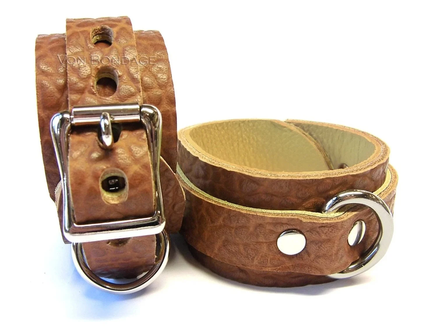 1.5+Brown+%26+Buttercream+Leather+Lockable+Restraints+with+Small+Dee+Rings.jpg