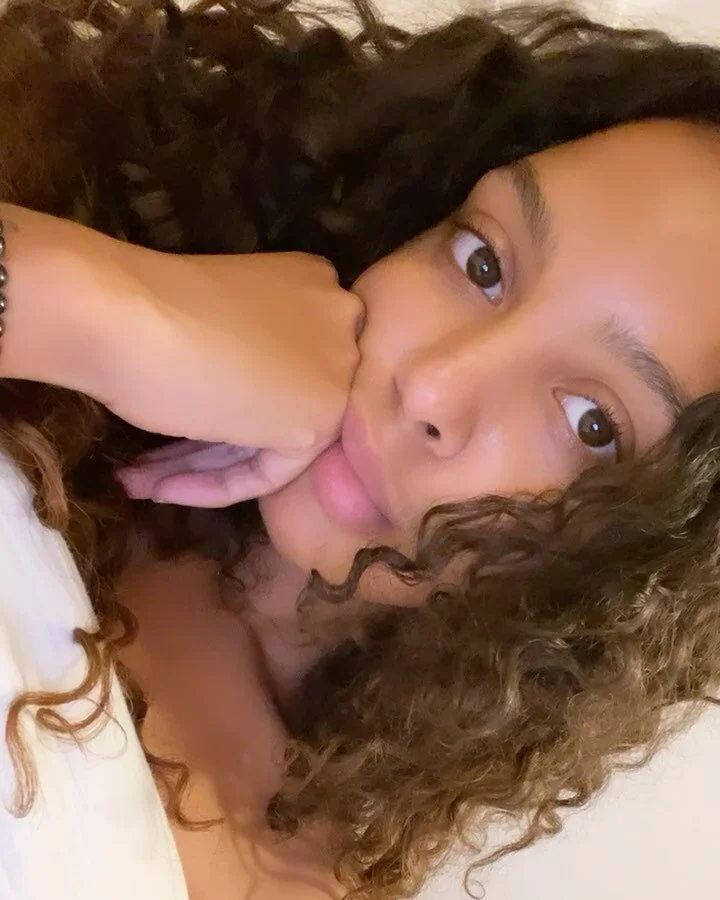 Might start sharing little thought bubbles from my journal ❤️ in case you can&rsquo;t read my writing (🙈) it says a heart open is a heart willing to break. A heart broken, let&rsquo;s the soul peek through the cracks to whisper &ldquo;I am whole&rdquo;. ❤️🌈🦋