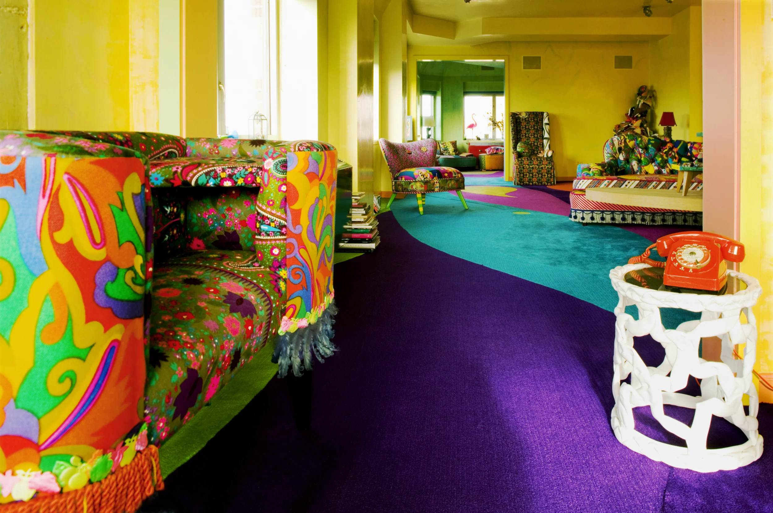 <SPAN STYLE="color:#fbfbfb; font-size: 10pt">Apryl Miller's Living Room</SPAN>