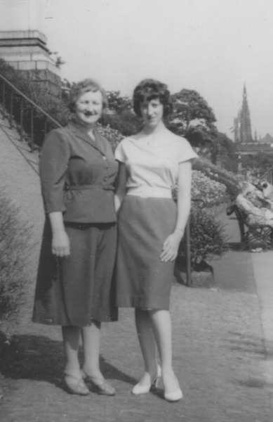 EileenFreeman_withmother.png