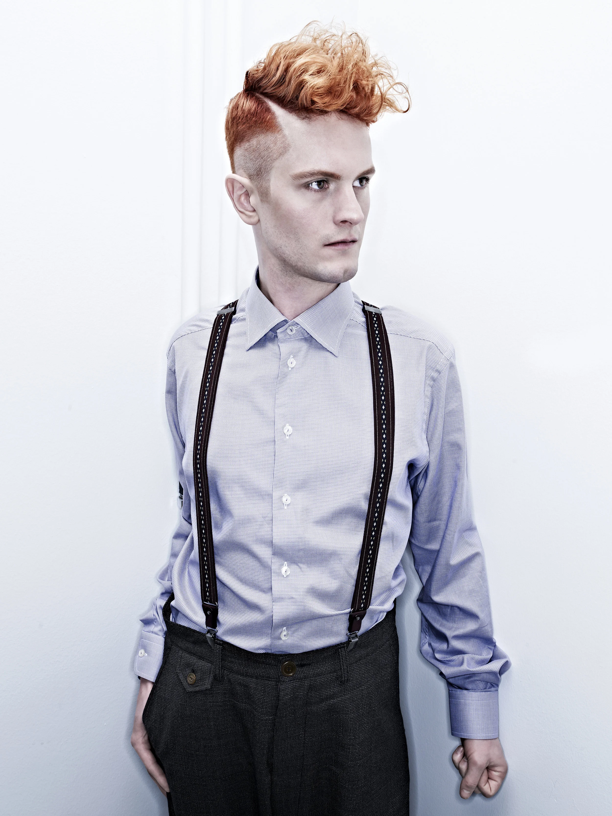Hair: Fabio Amaral, Emma Falkensjö Makeup: Anna K Styling: Katarina Nordstöm Photo: Sam Lindh, Grafia. Special thanks to: Excellent edges by Carlstens.
