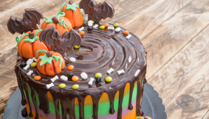 Leia Classic Clinic Spooky Scary Cake Decorating - IN-PERSON CLASS — The Chattery