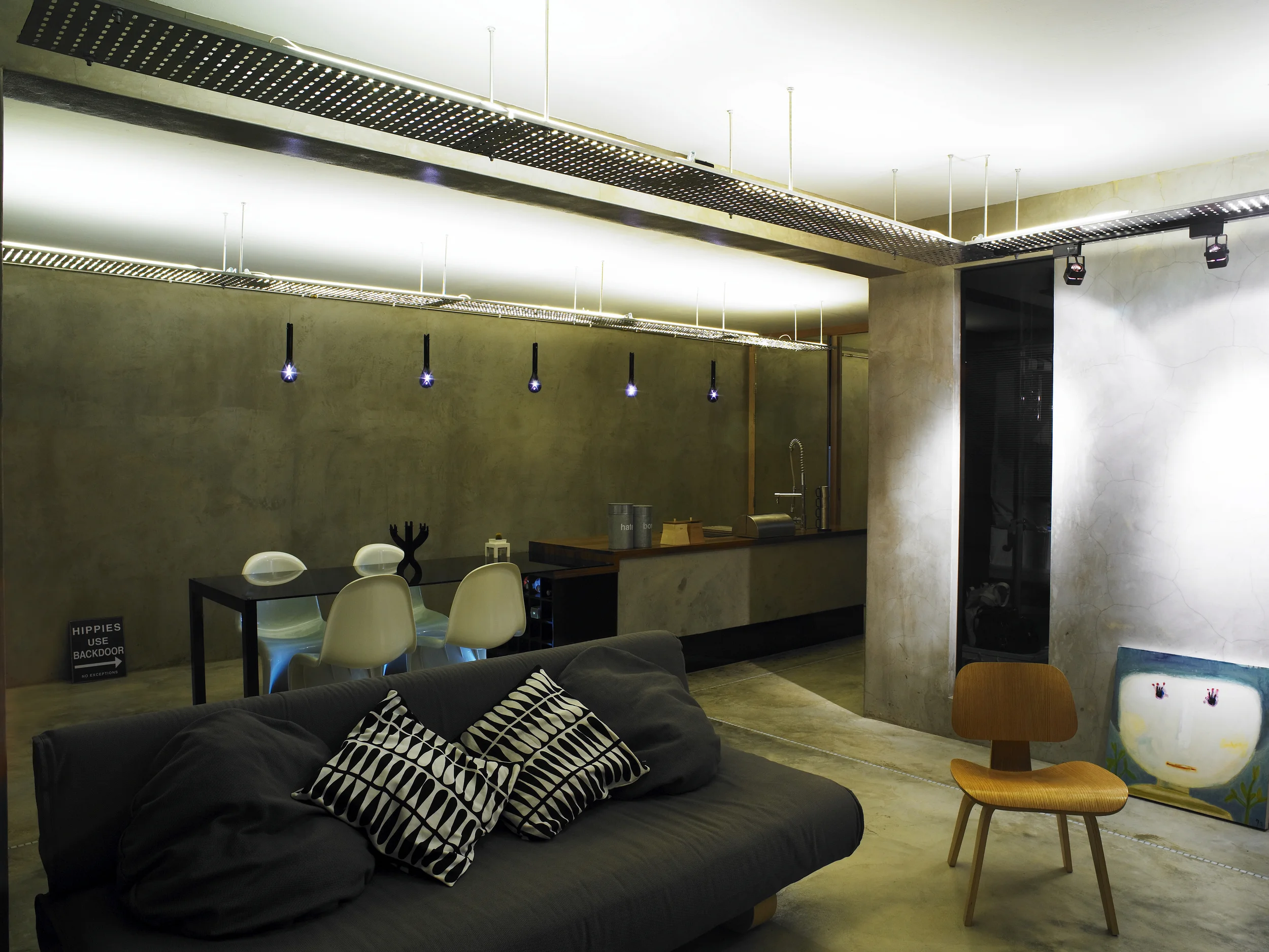 Home2-057743a.jpg