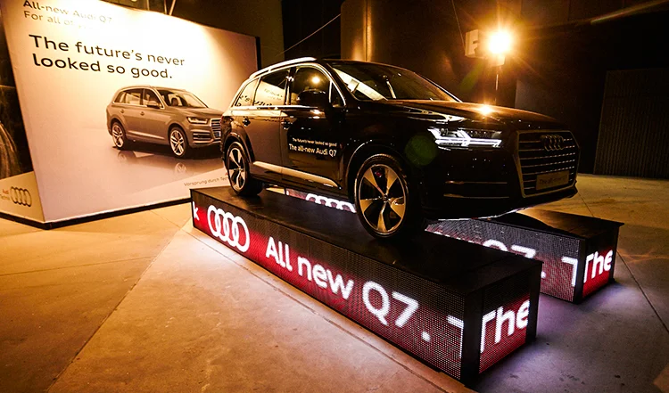 AUDI_ICC_Q7_LED.jpg