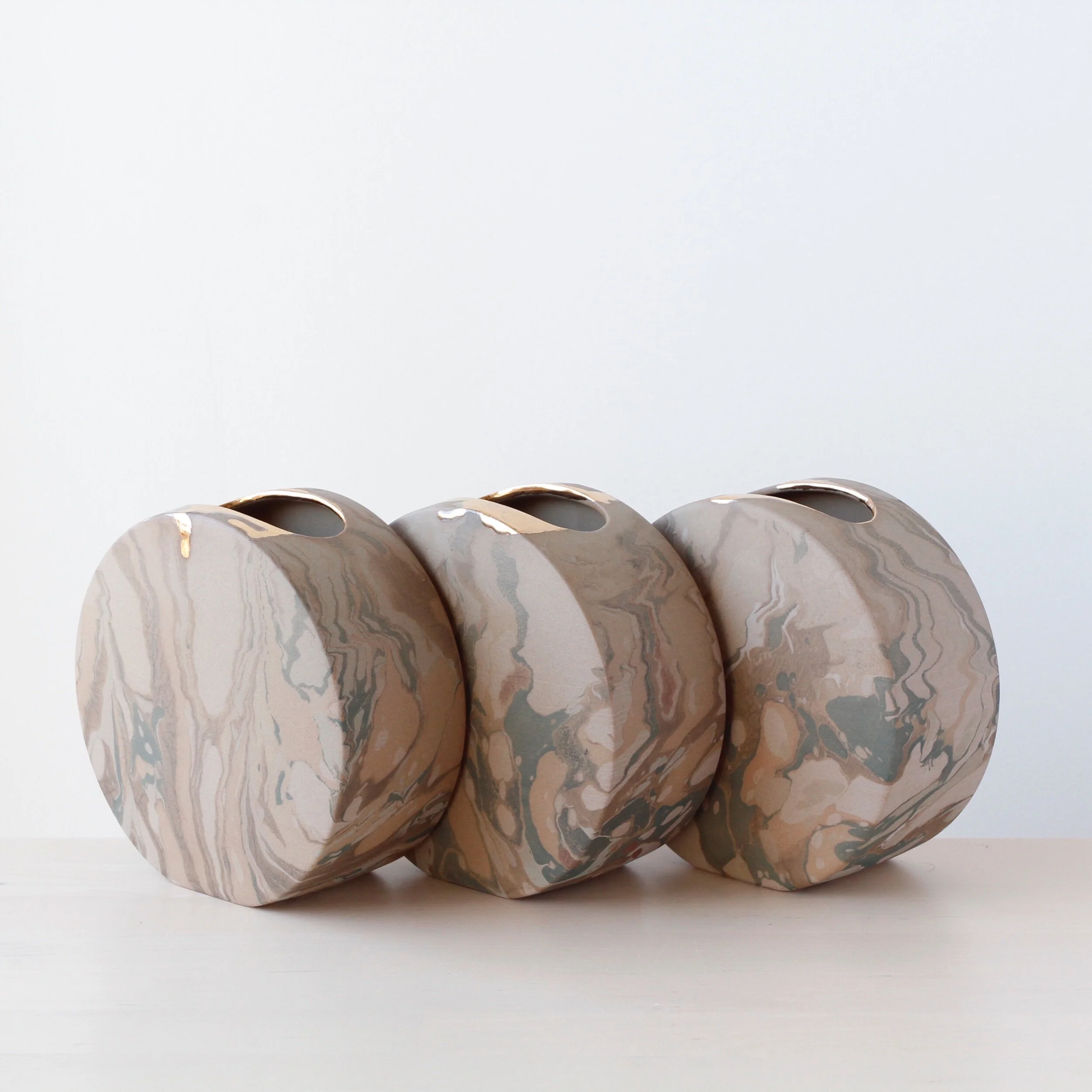 06F36732-81B3-448C-8FCE-89814584FD48