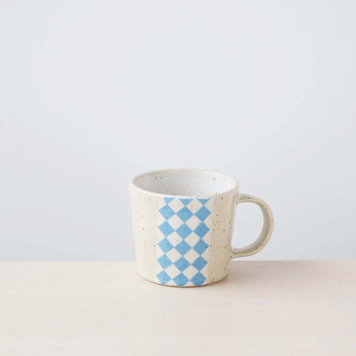 Printed blue checked short mug