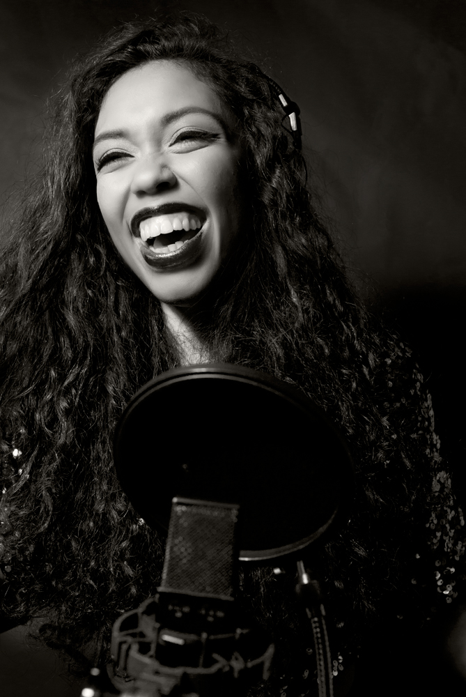 aishastudio_b&w.jpeg