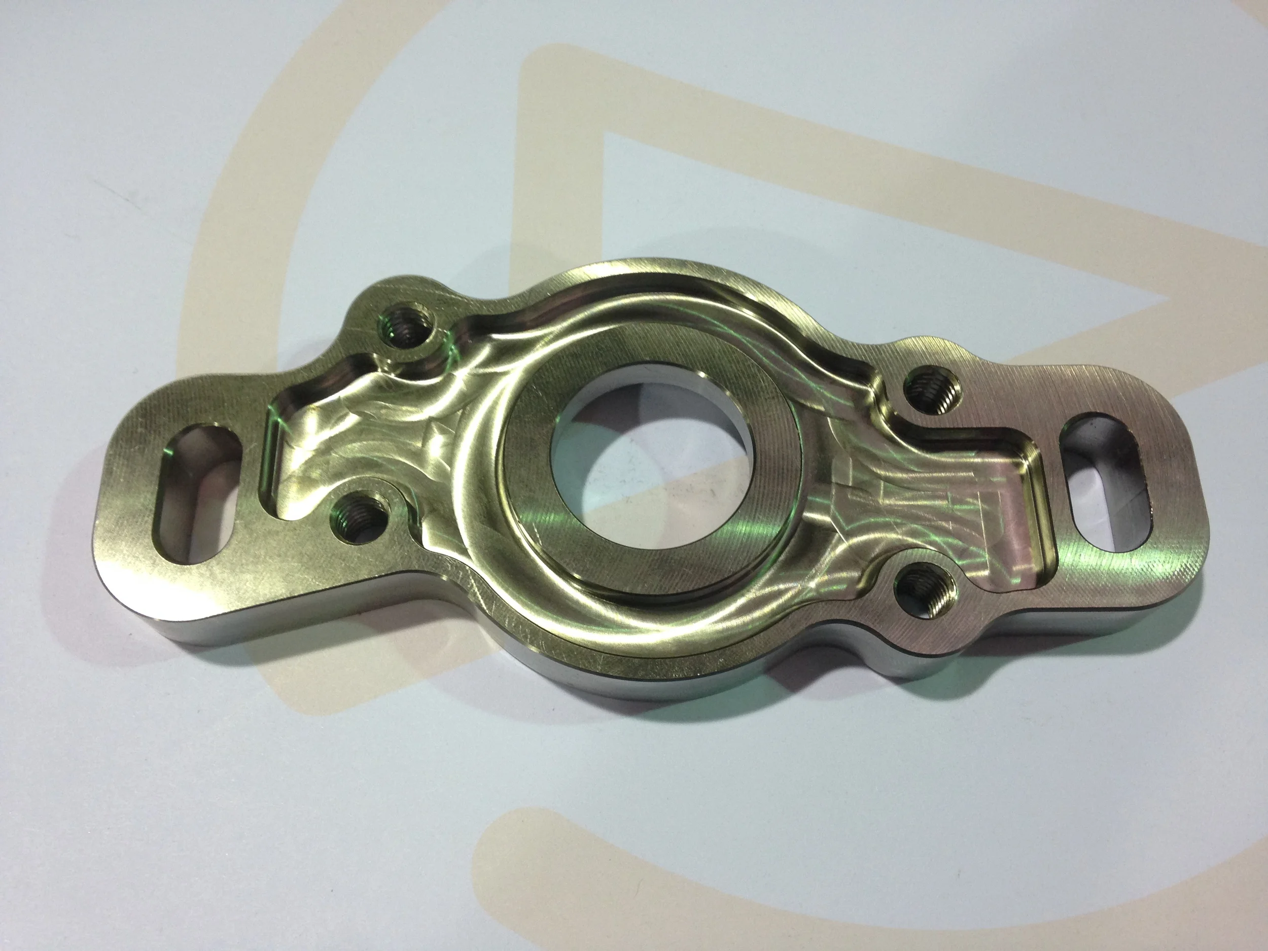 titanium adaptor plate.JPG