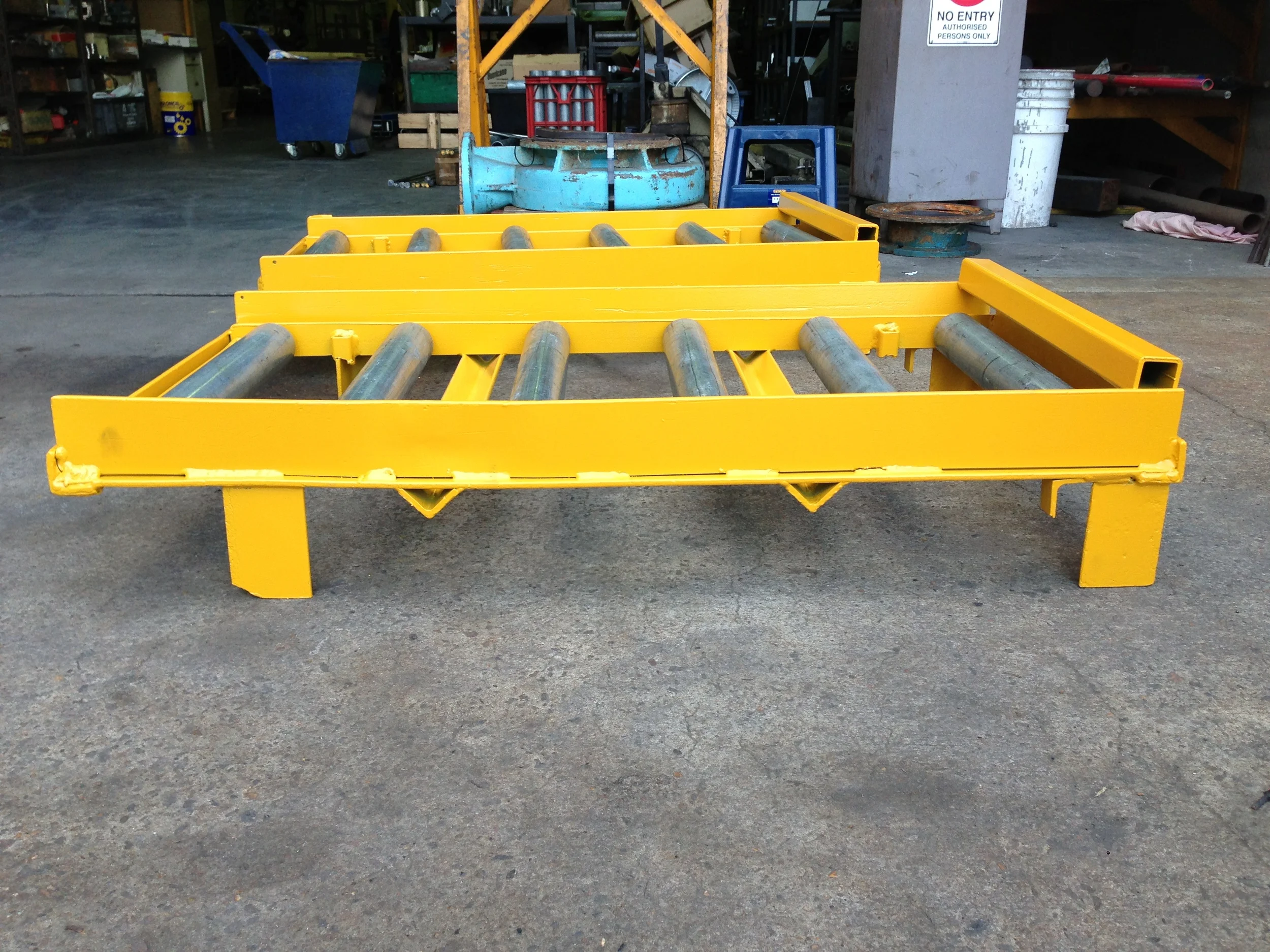 battery rollers side.JPG