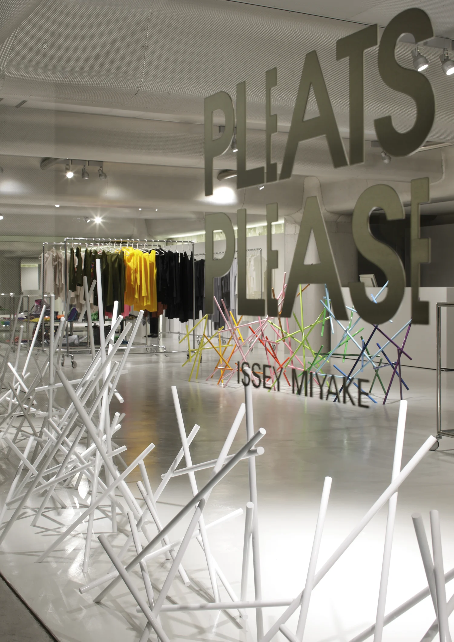 6_emmanuelle_moureaux_sticks.jpg