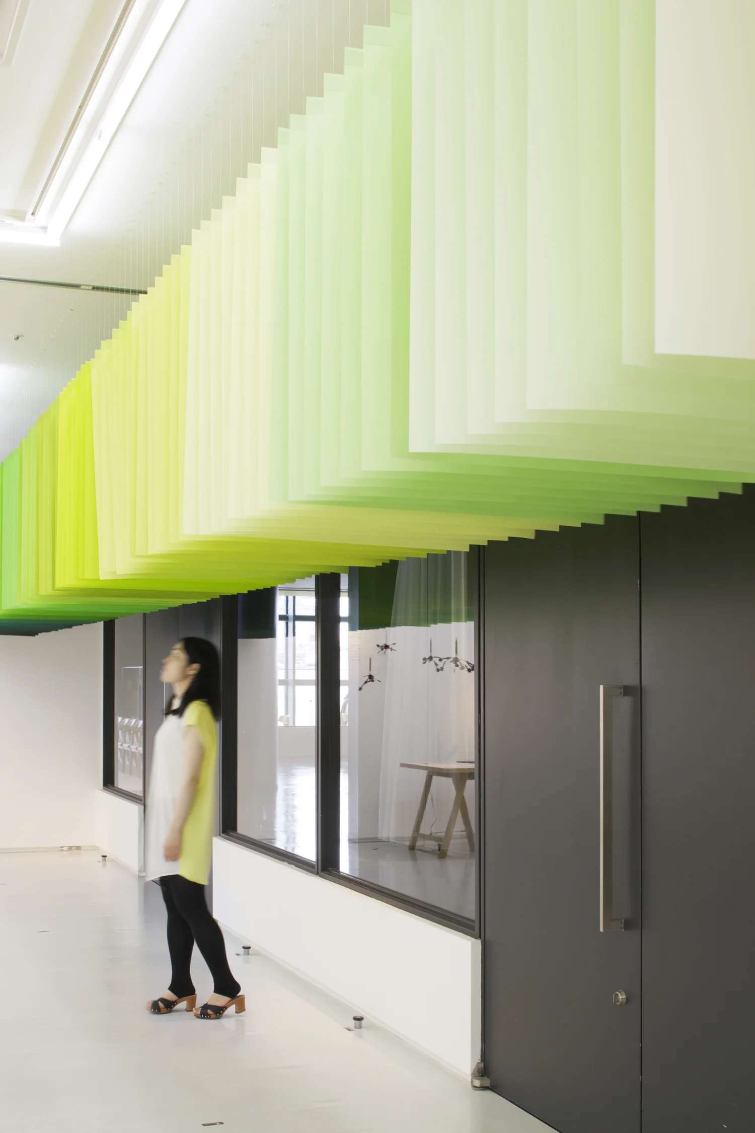 5_emmanuelle_moureaux_paper_game_center.jpg