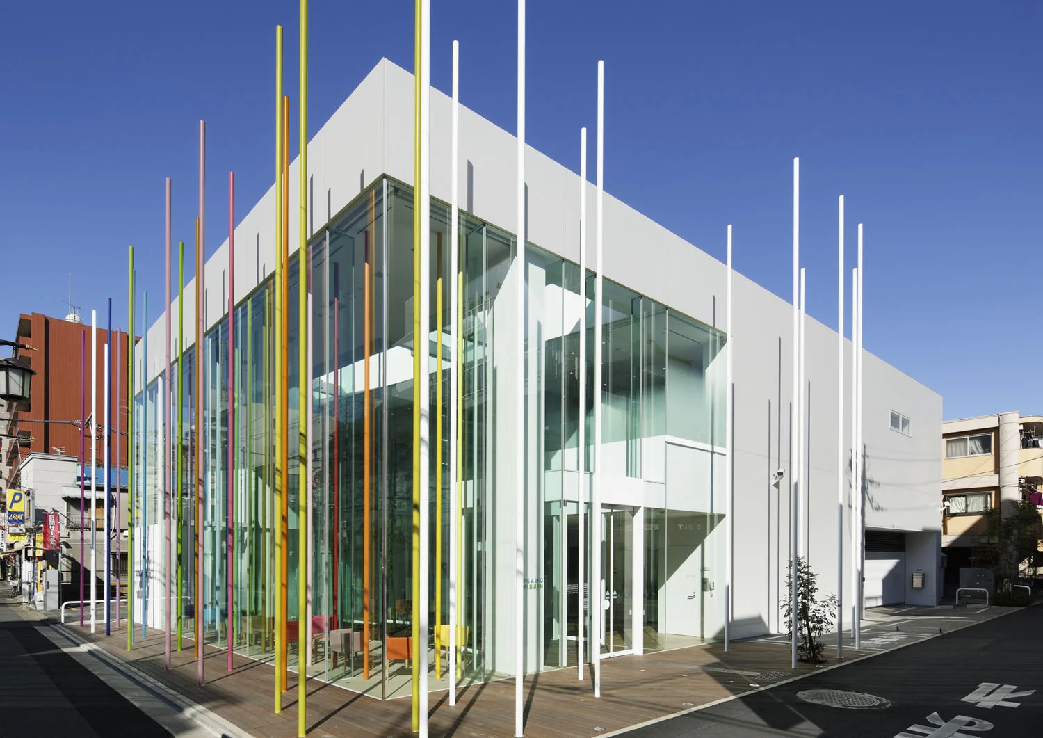 4_emmanuelle_moureaux_sugamo_shinkin_bank_ekoda.jpg