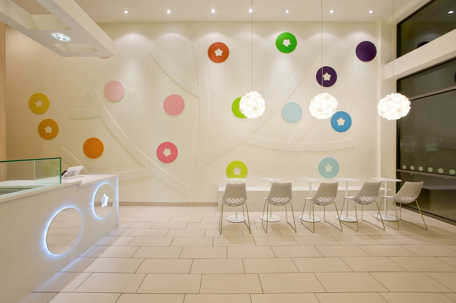 1_emmanuelle_moureaux_bluberi.jpg