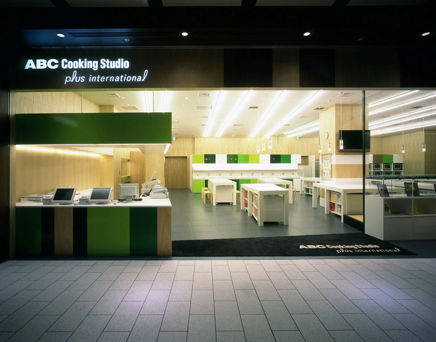 5_1_emmanuelle_moureaux_ABC_cooking_studio.jpg