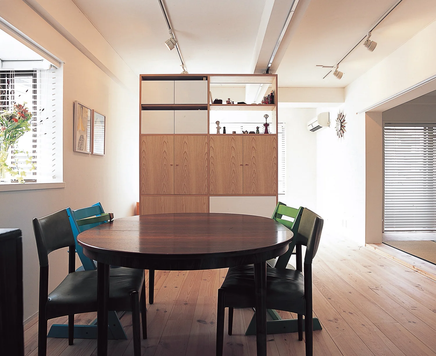 4_emmanuelle_moureaux_nozawa_appartment.jpg