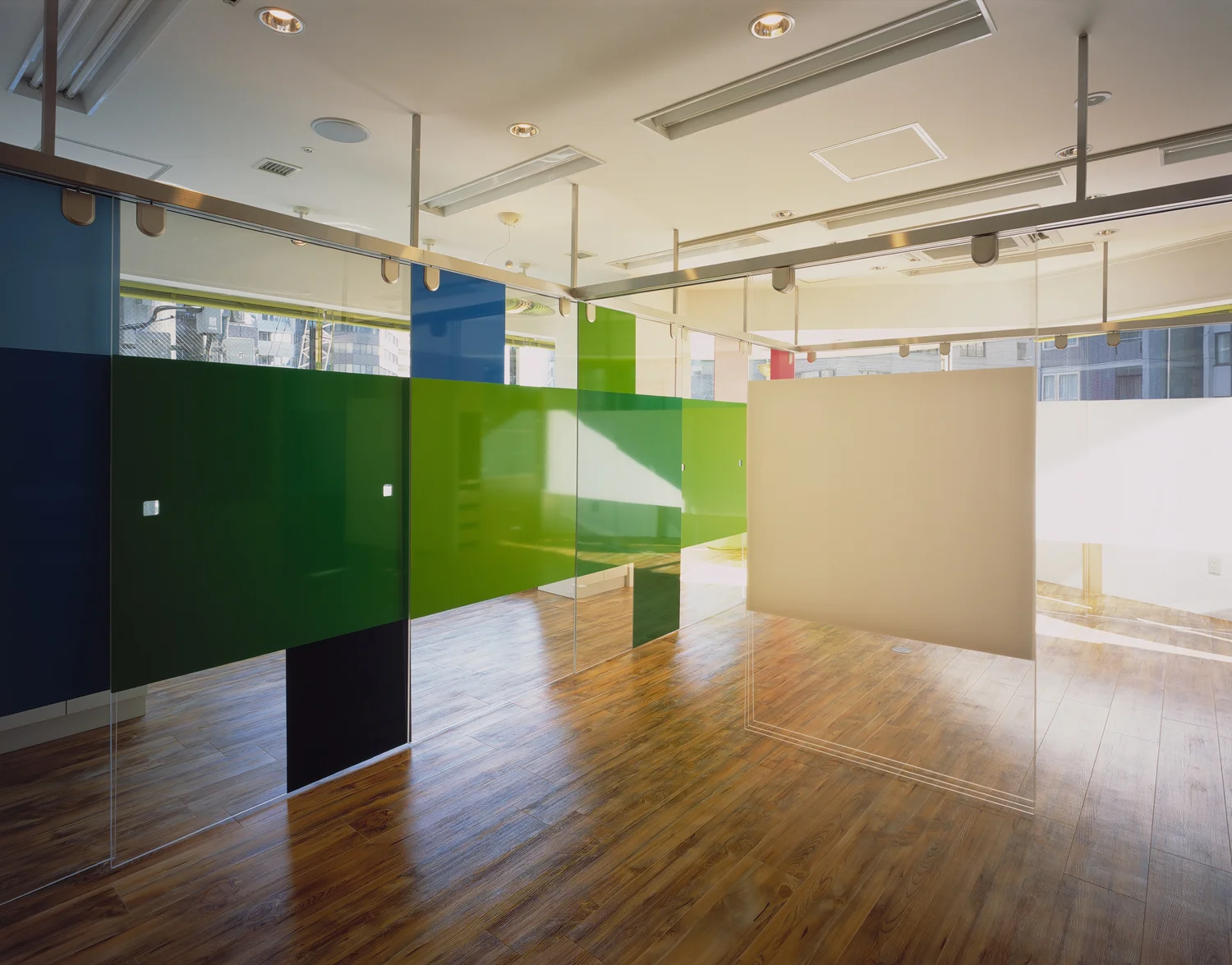 1_emmanuelle_moureaux_magic_forest.jpg