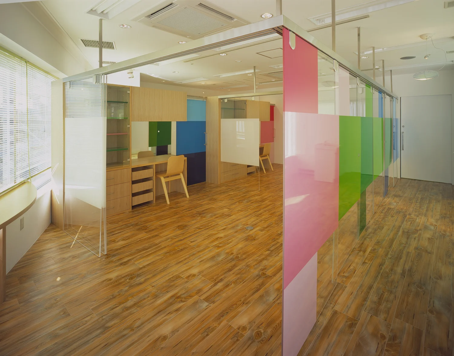 2_emmanuelle_moureaux_magic_forest.jpg