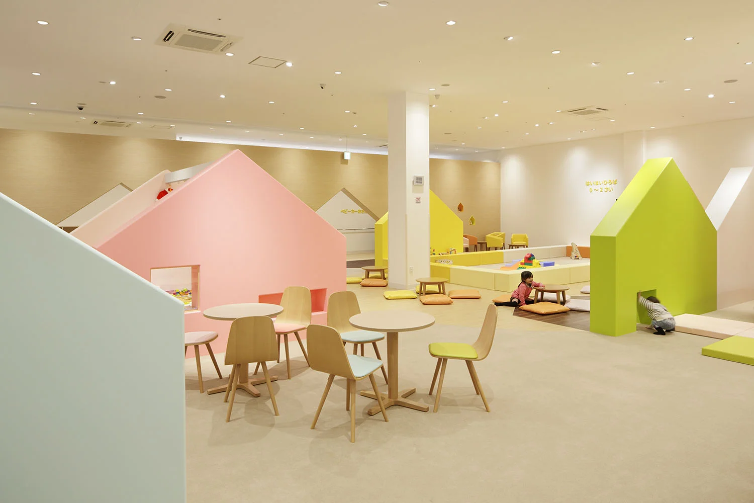5_emmanuelle_moureaux_mama_smile.jpg