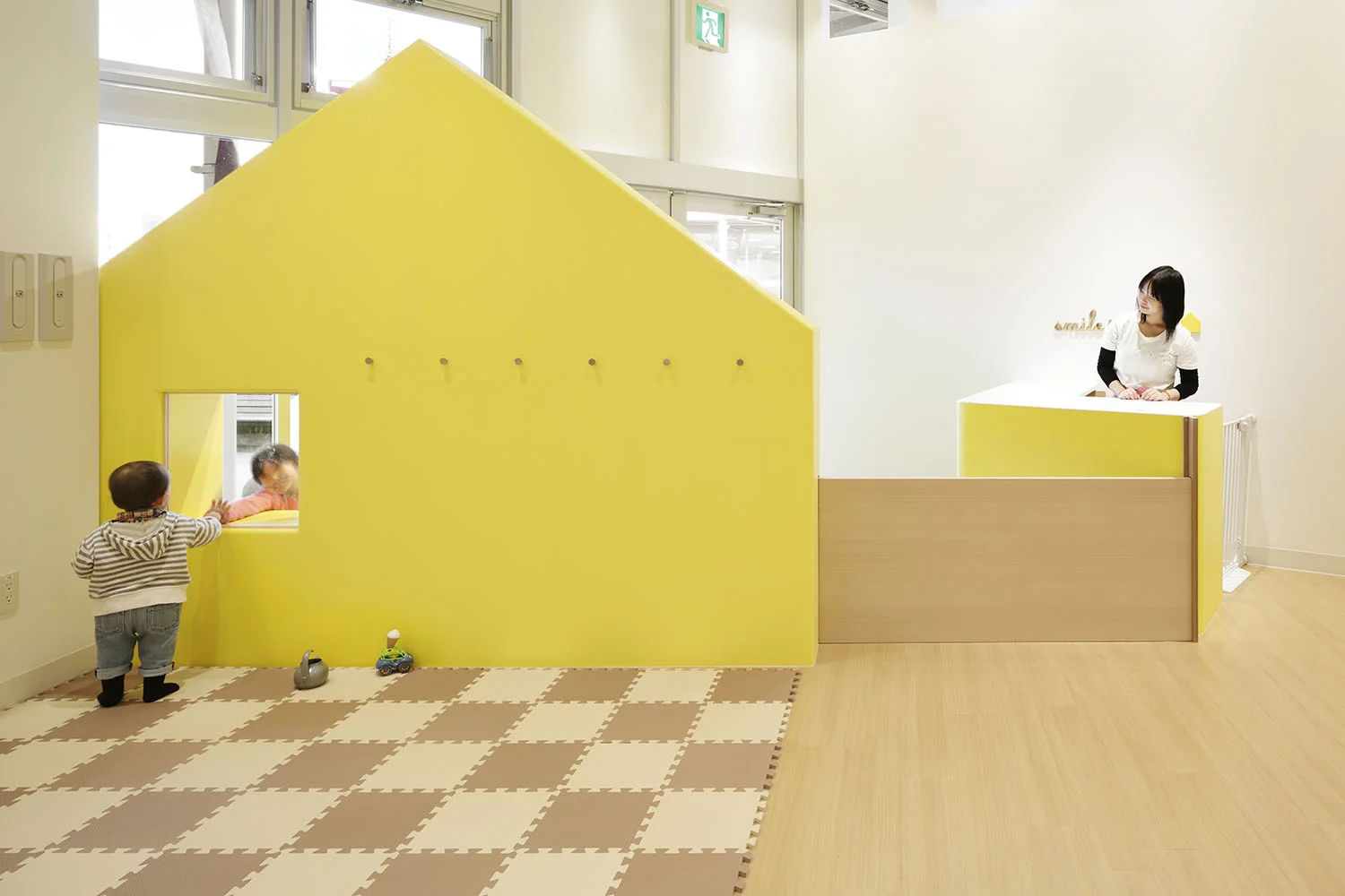 9_emmanuelle_moureaux_mama_smile.jpg