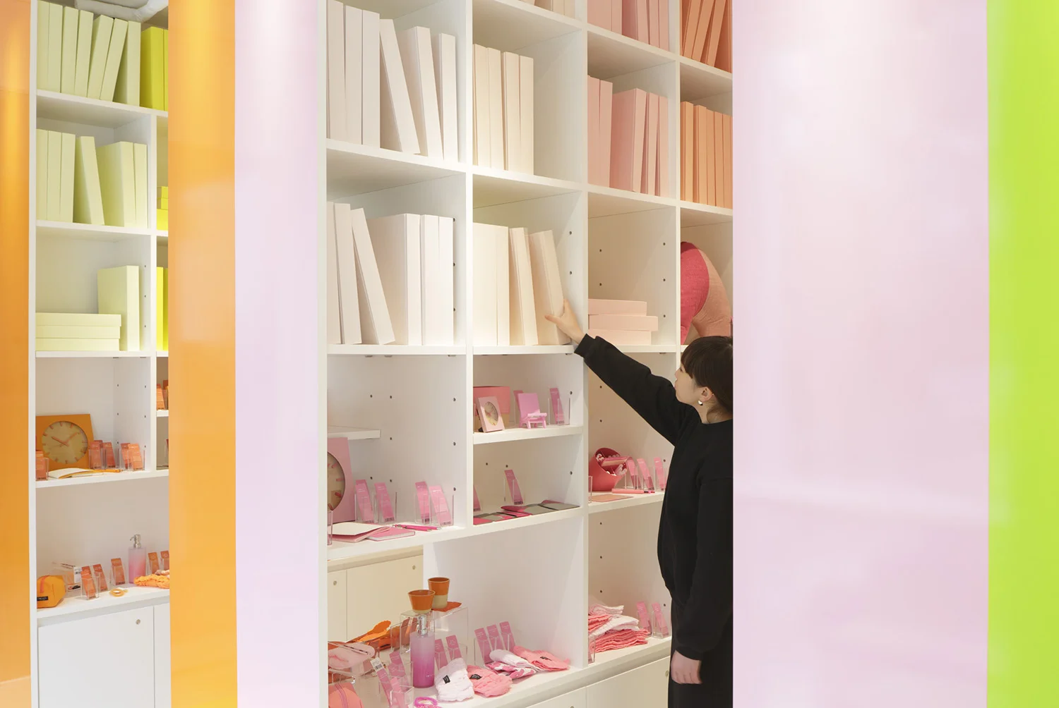 4_emmanuelle_moureaux_CORAZYs.jpg