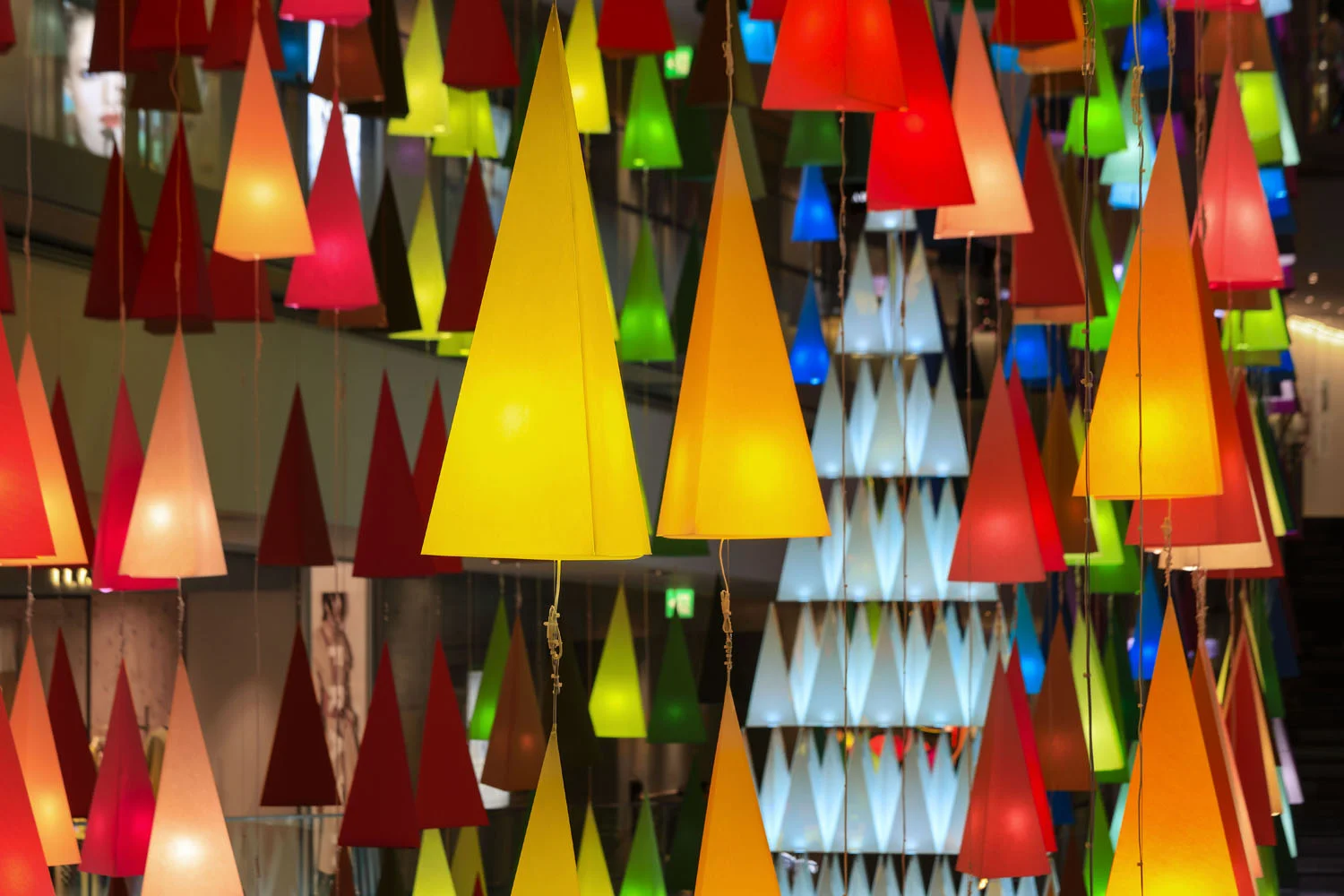 7_emmanuelle_moureaux_Christmas_Forest.jpg