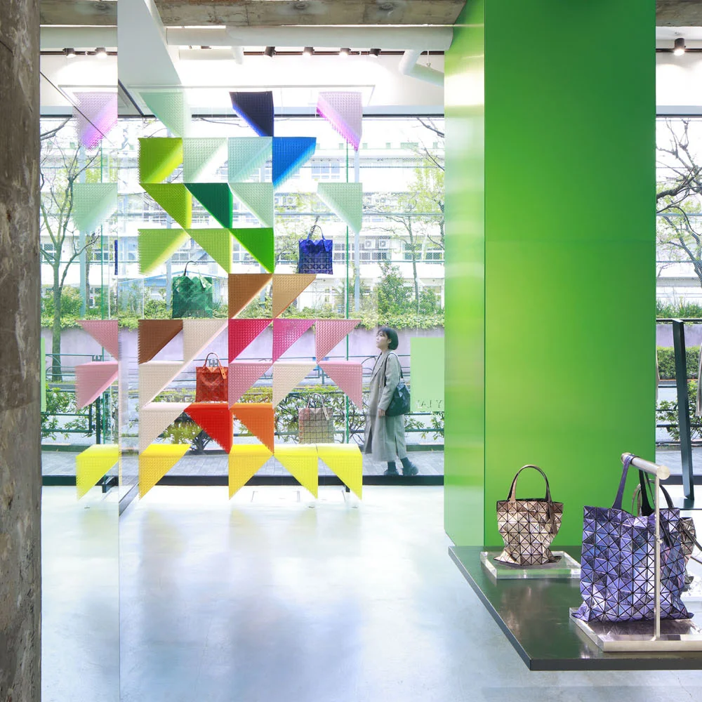 1_emmanuelle_moureaux_rainbow_moire_thumbnail.jpg