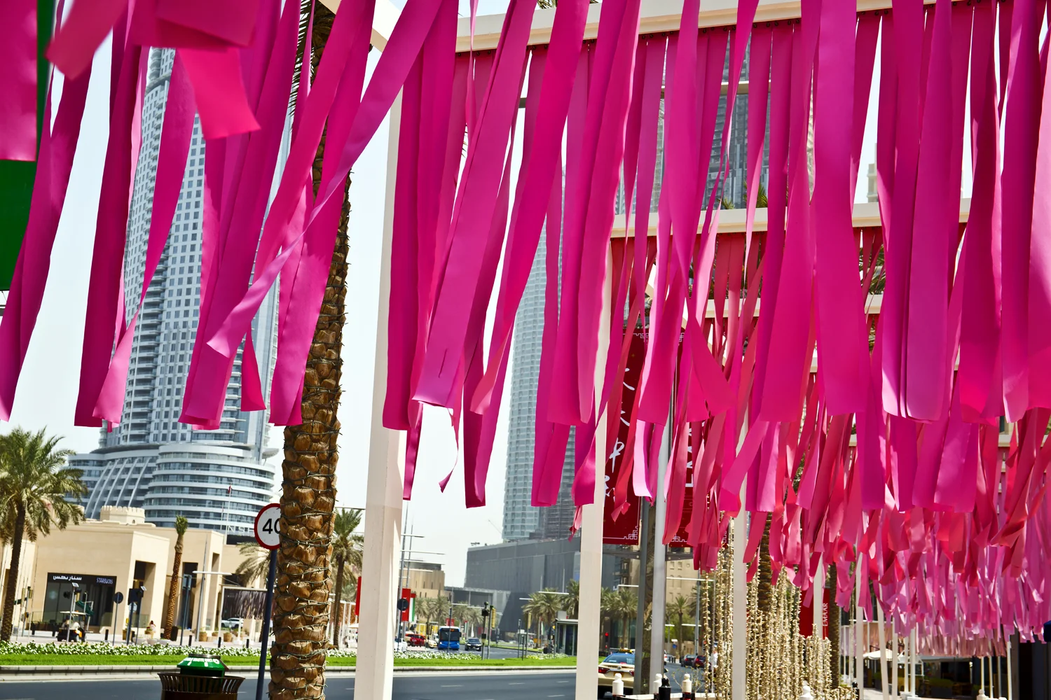 4_emmanuelle_moureaux_100_colors_23.jpg