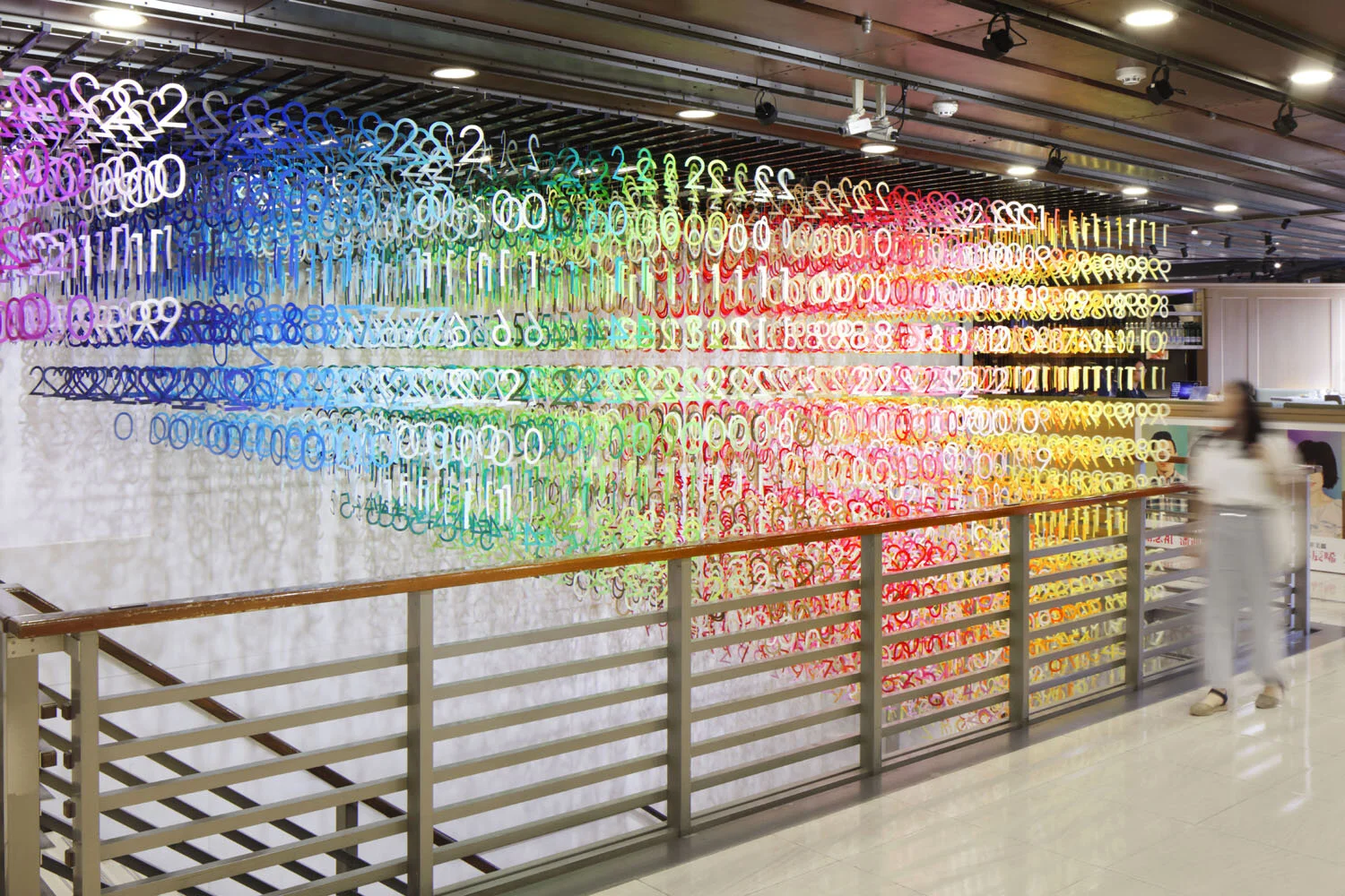 6_emmanuelle_moureaux_100_colors_29_eslite.jpg