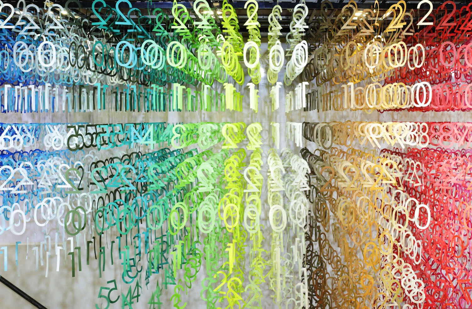 7_emmanuelle_moureaux_100_colors_29_eslite.jpg