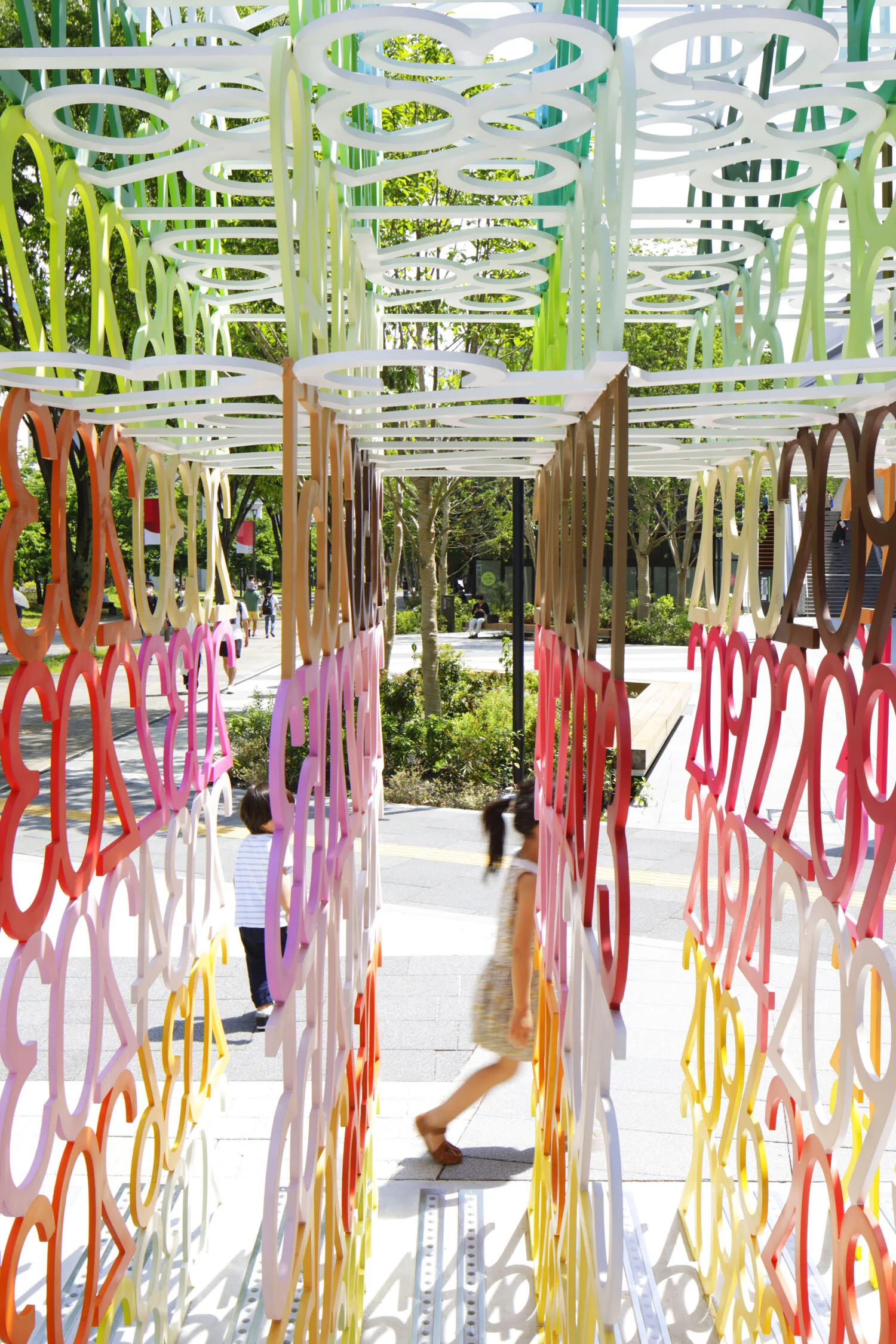 6_emmanuelle_moureaux_mirai.jpg