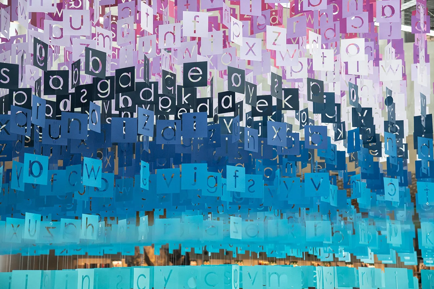 4_emmanuelle_moureaux_100_colors_37.jpg