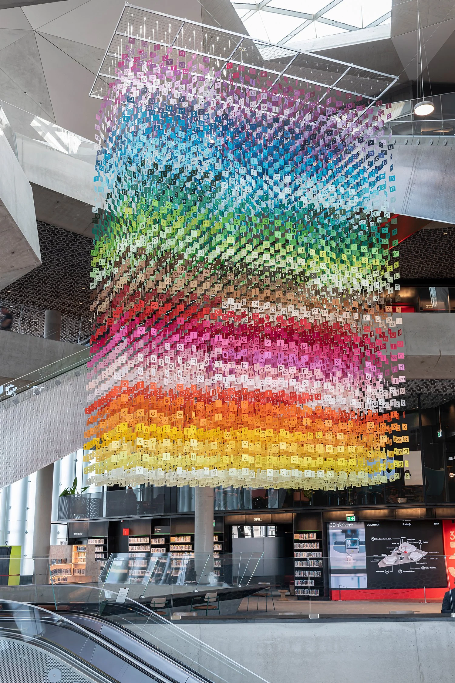 11_emmanuelle_moureaux_100_colors_37.jpg