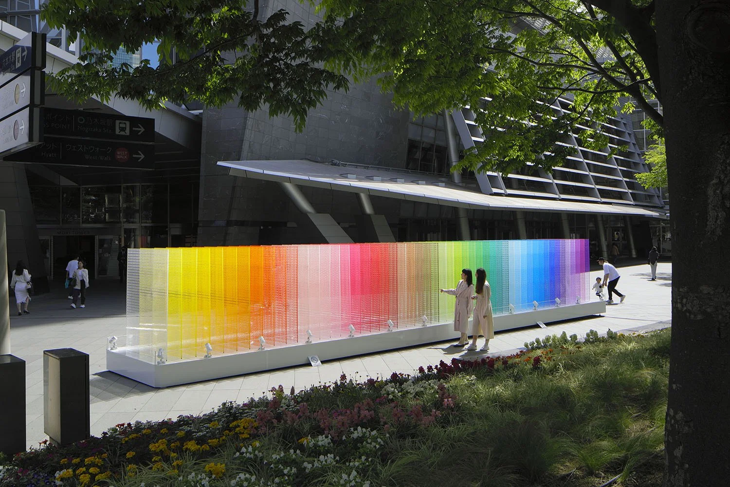 1_emmanuelle_moureaux_100_colors_43.jpg