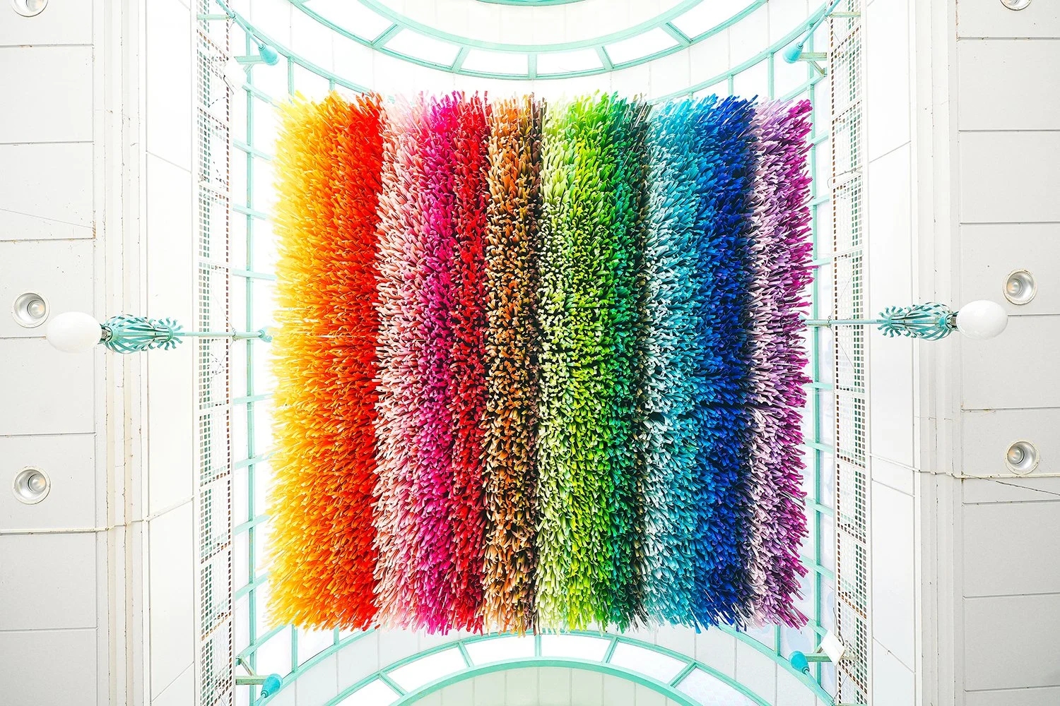 8_emmanuelle_moureaux_100colors_no42.jpg