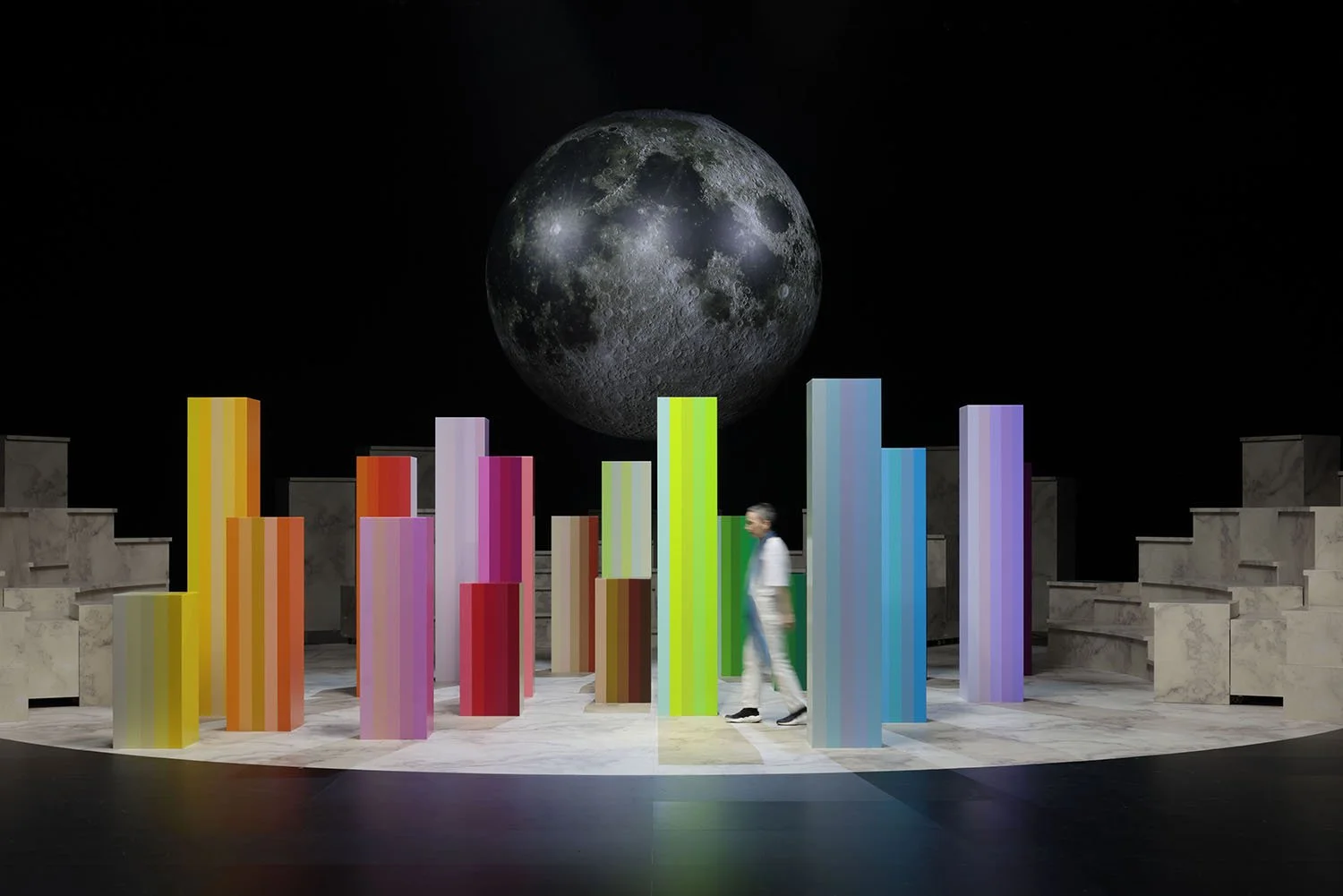01_emmanuelle_moureaux_100colors_BESIDE.jpg