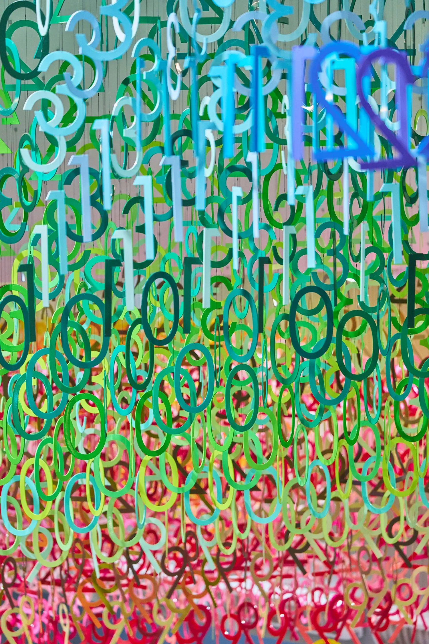 07_emmanuelle_moureaux_100_colors_54.jpg