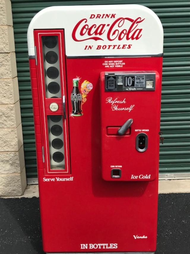 V81D COCA COLA1.jpg