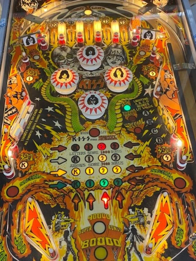 KISS BALLY 1979 PINBALL MACHINE- HOLY GRAIL – CLICK ON THE PICTURE FOR ADDITIONAL OPTIONS : Land of Oz Arcades
