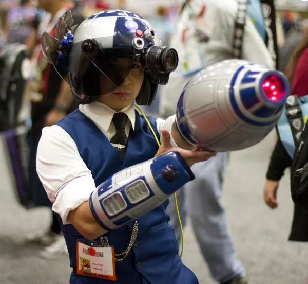  MegaMan/R2-D2