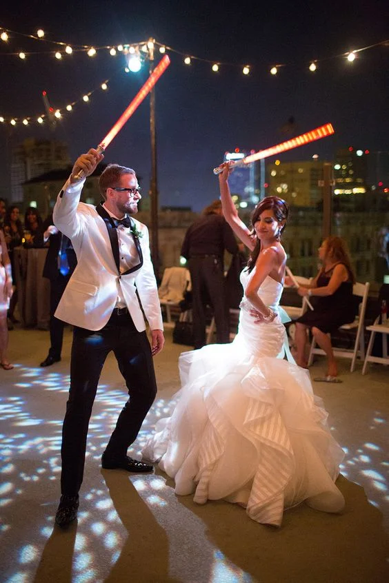 Photo source: HufftPost Weddings