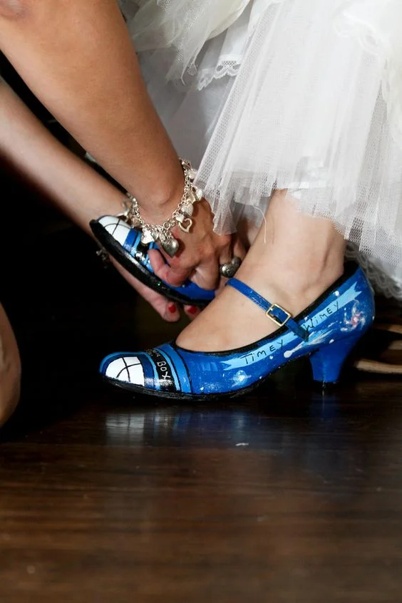 Photo source: Offbeat Bride